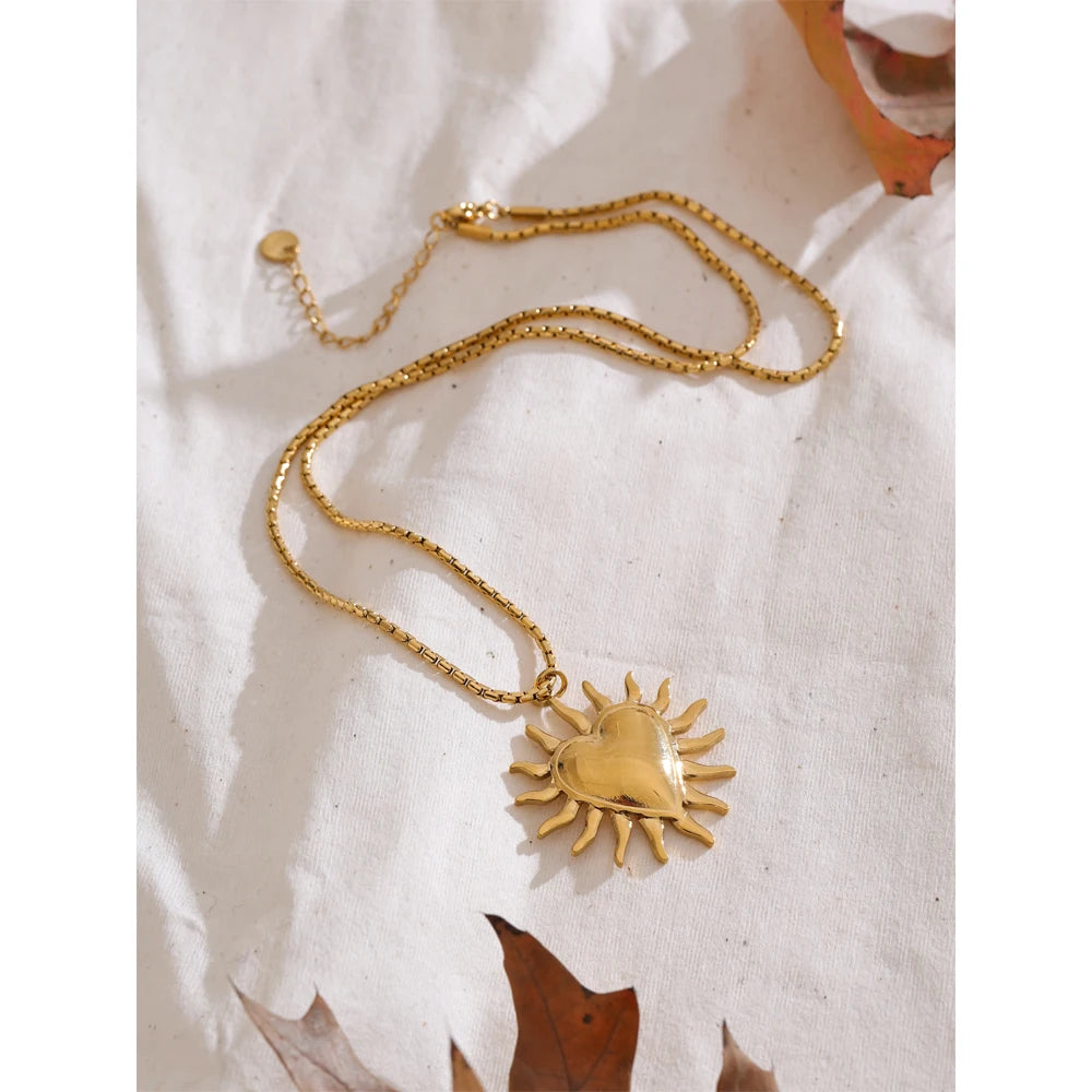 Soular Necklace Set - Cardi Bella