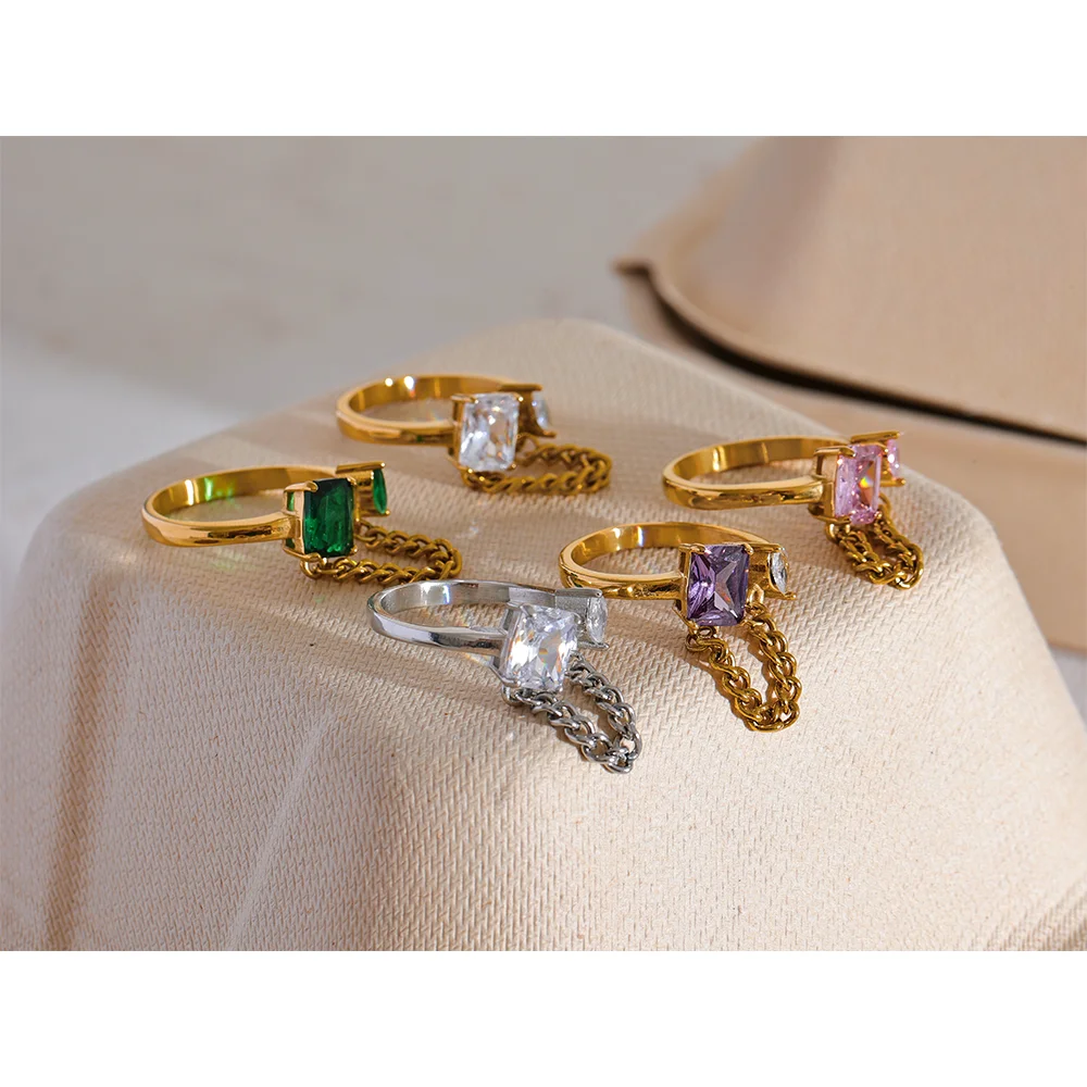 Cardi Cadenza Ring