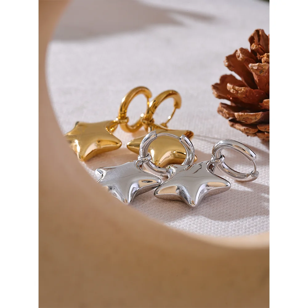 Estrella Brava Hoops - Cardi Bella