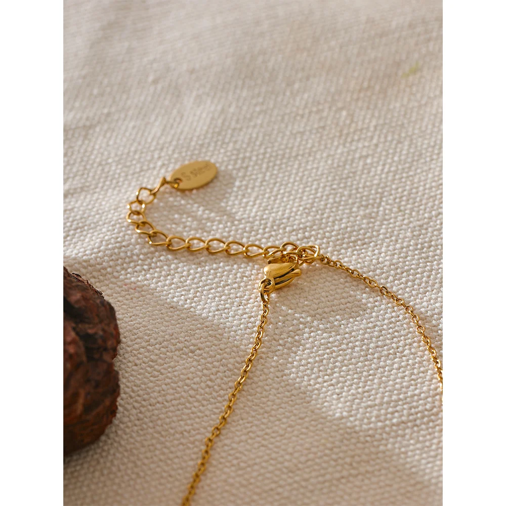 Luce Pavé Necklace - Cardi Bella