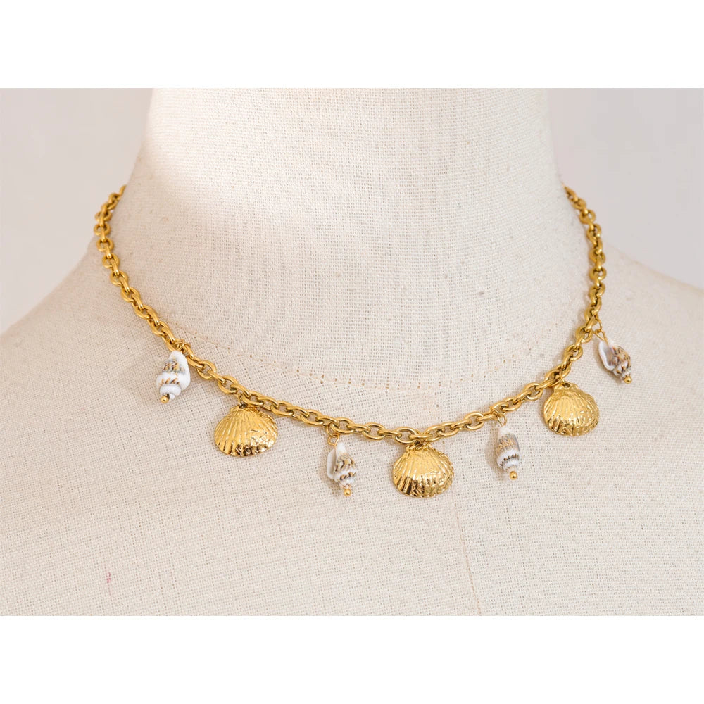 Seaside Charm Necklace - Cardi Bella
