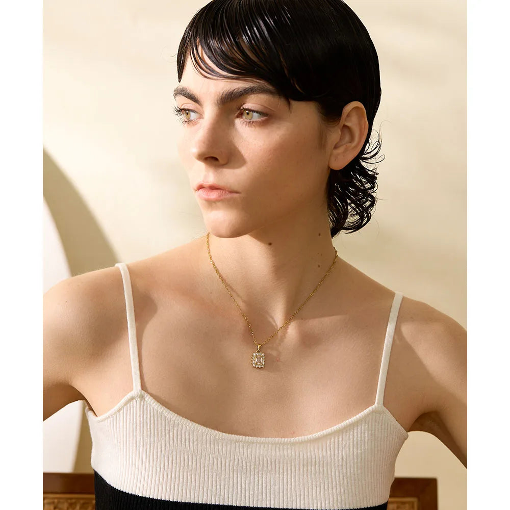 Reina Vintage Pendant - Cardi Bella