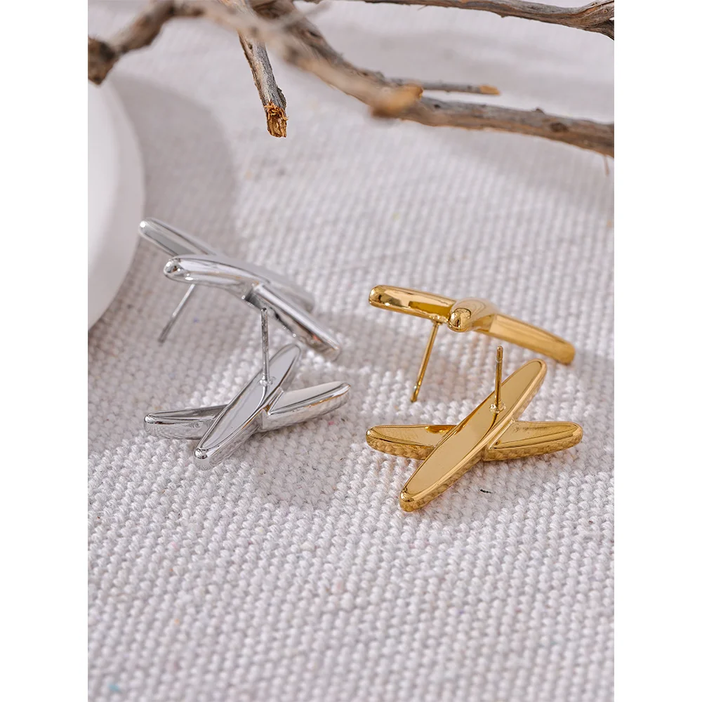 Cruce Stud Earrings