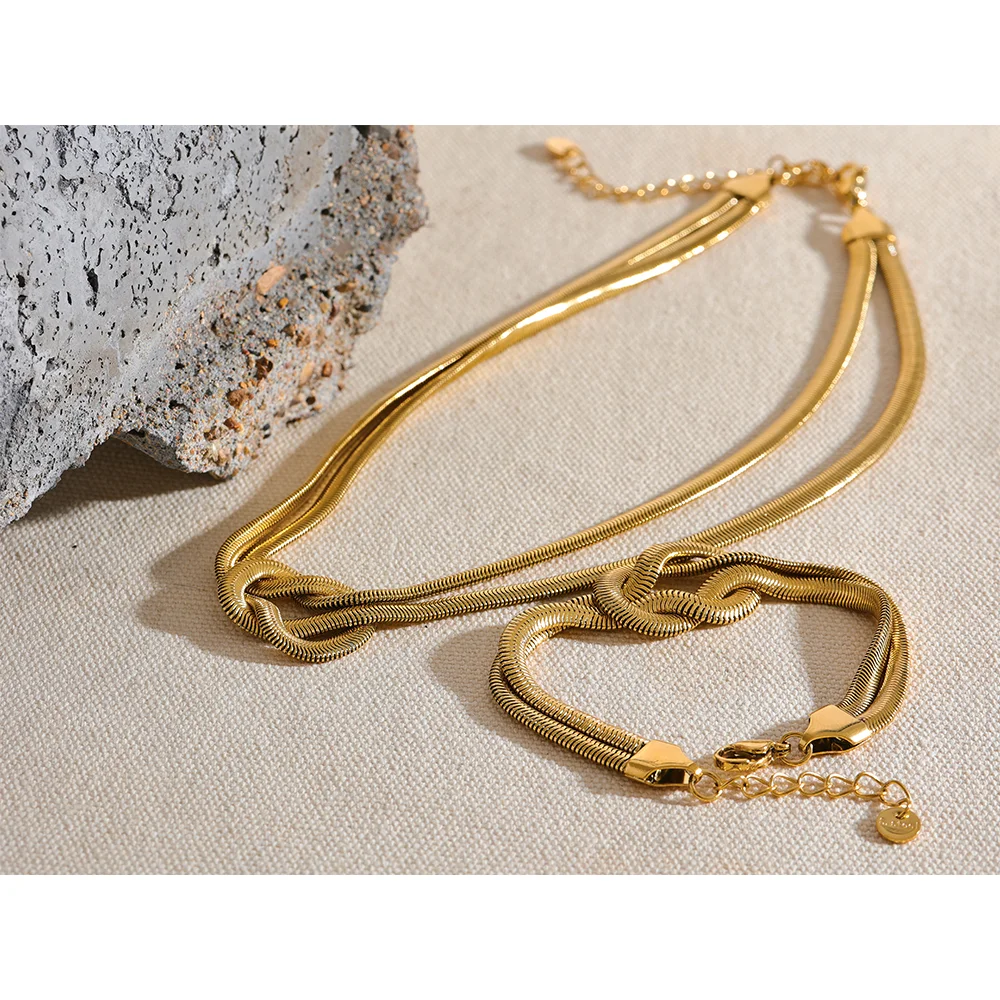Knot Herringbone Chain - Cardi Bella