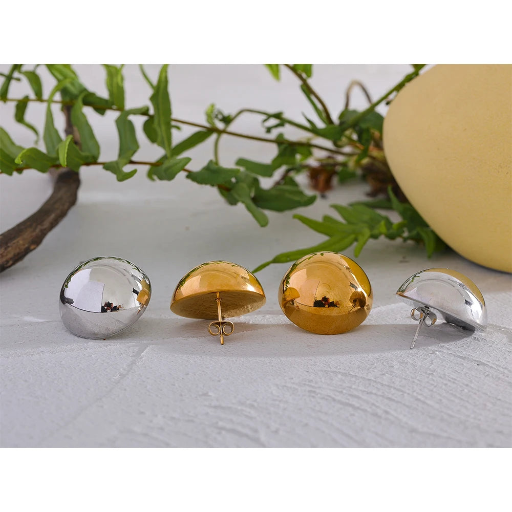 Mossi Dome Studs