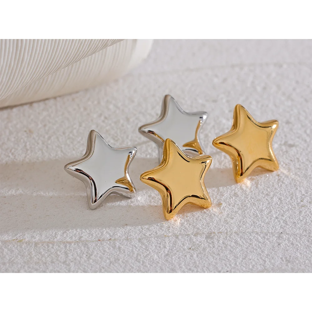 Estrella Nova Studs
