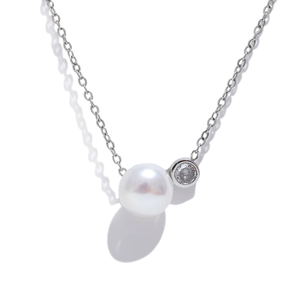 Pearl Whisper Necklace - Cardi Bella