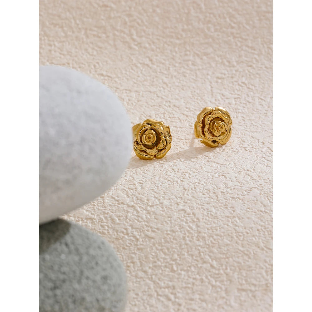 Rosa Corazon Earrings - Cardi Bella