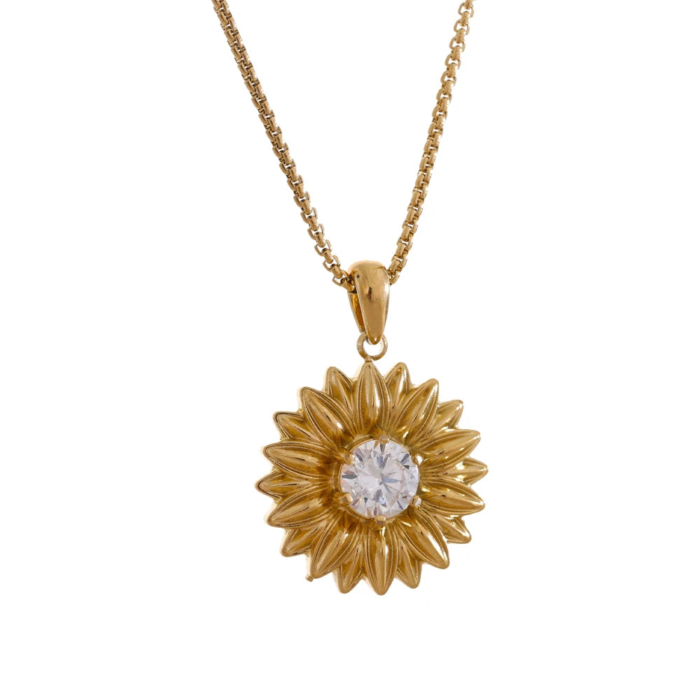 Sunlit Blossom Necklace - Cardi Bella