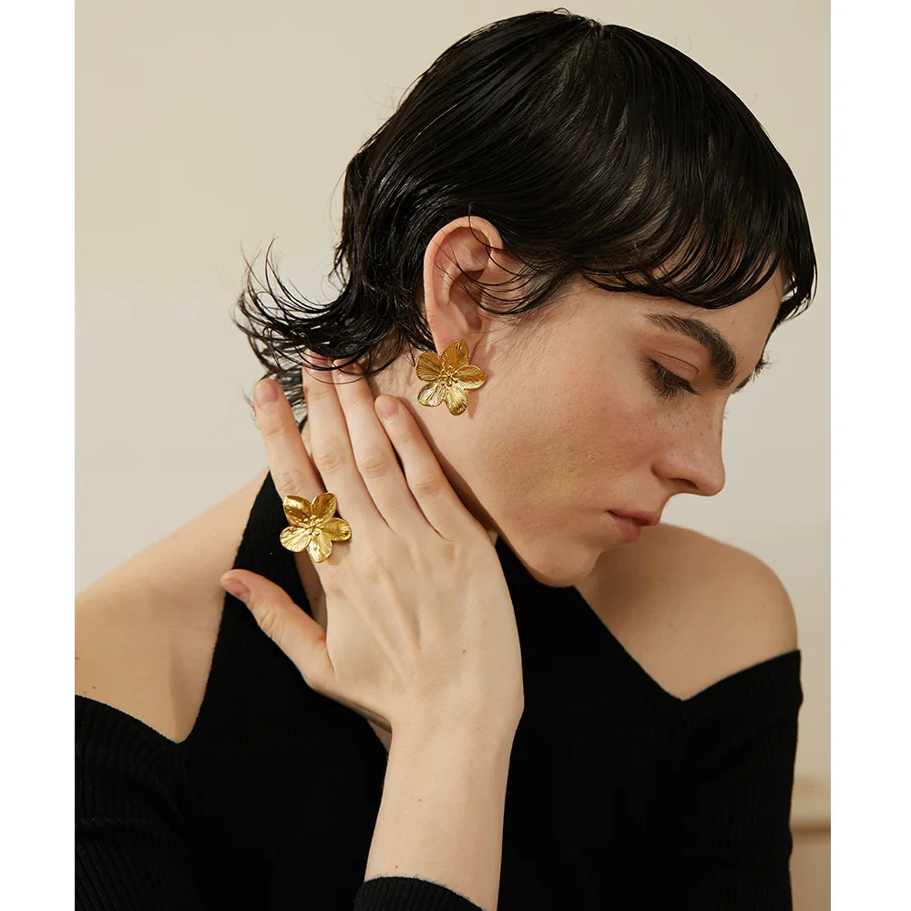 Floribella Stud Earrings