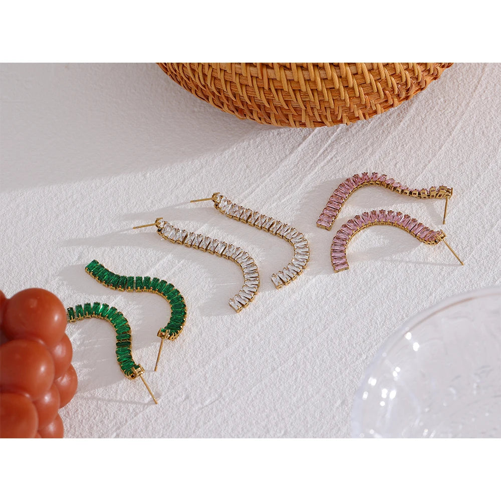 Zafira Curve Earrings - Cardi Bella