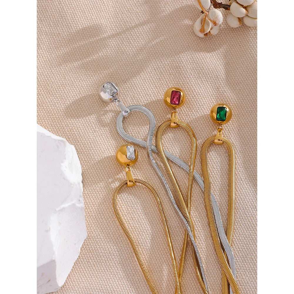 Briolette Charm Necklace - Cardi Bella
