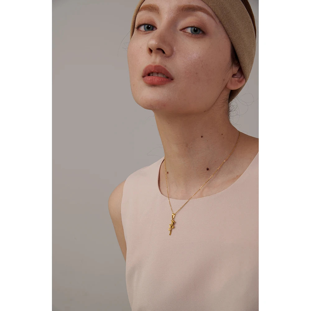 The Golden Bloom Pendant - Cardi Bella