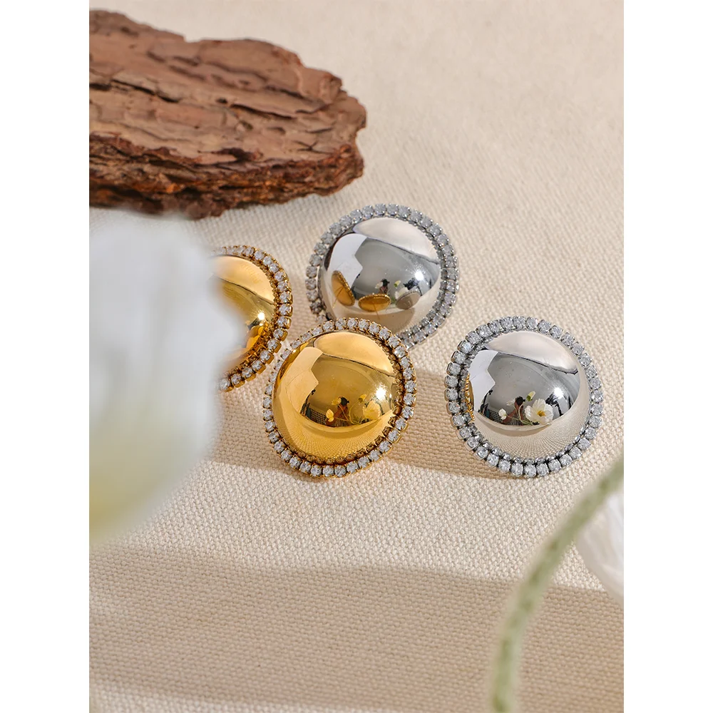 Soleil Halo Studs - Cardi Bella