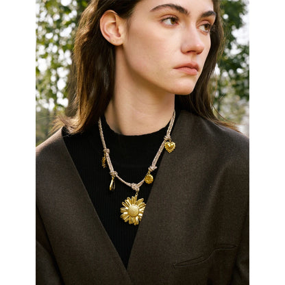 Flor Del Sol Necklace - Cardi Bella