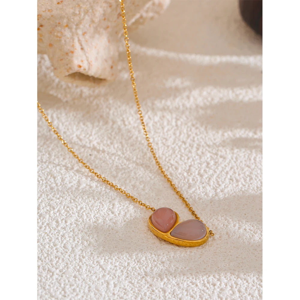 Lover’s Embrace Necklace - Cardi Bella