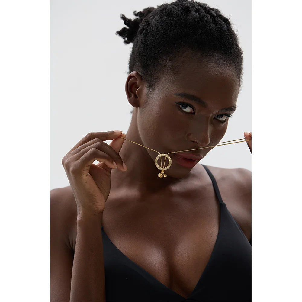 Circolo Lariat Necklace - Cardi Bella