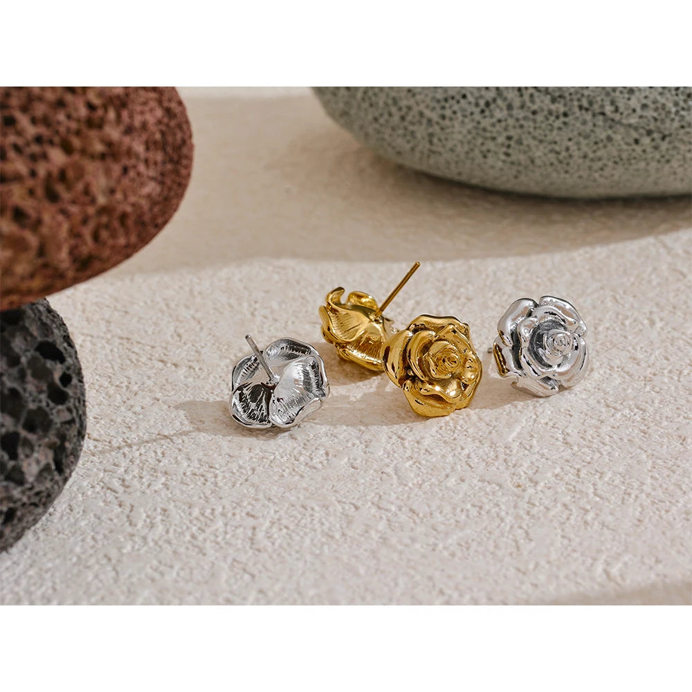 Rosa Corazon Earrings - Cardi Bella