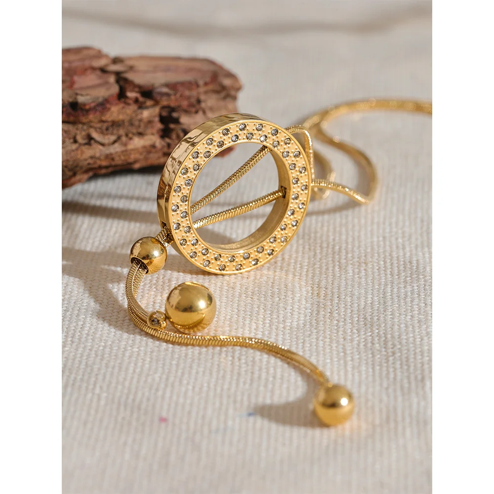 Circolo Lariat Necklace - Cardi Bella